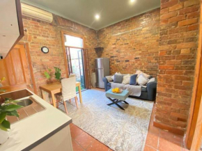 Fitzroy-private rooms Guest house 4beds 2baths